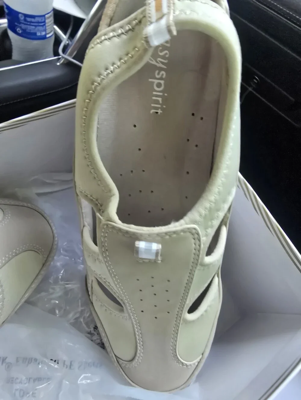 Easy Spirit Beige Comfort Sandals Size 8.5